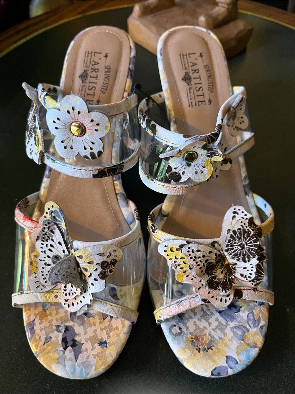L'ATISTE White and Yellow Floral Butterfly Shoes Size 41 /10